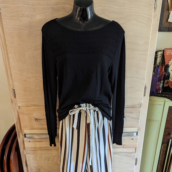 Liz Claiborne 90's Scoop neck top - Picture 3 of 6